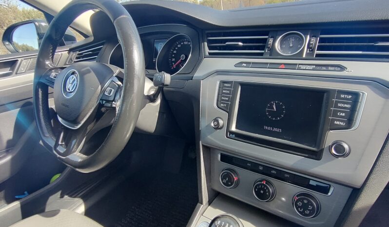 
								Volkswagen Passat 1.6 TDI Advance BMT 2015 – Particular full									