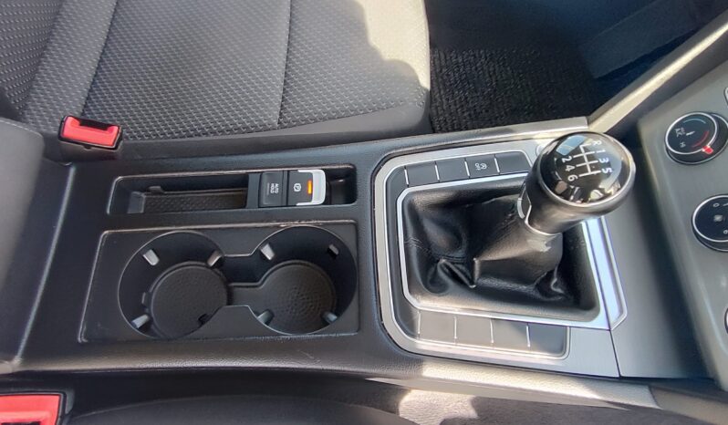 
								Volkswagen Passat 1.6 TDI Advance BMT 2015 – Particular full									