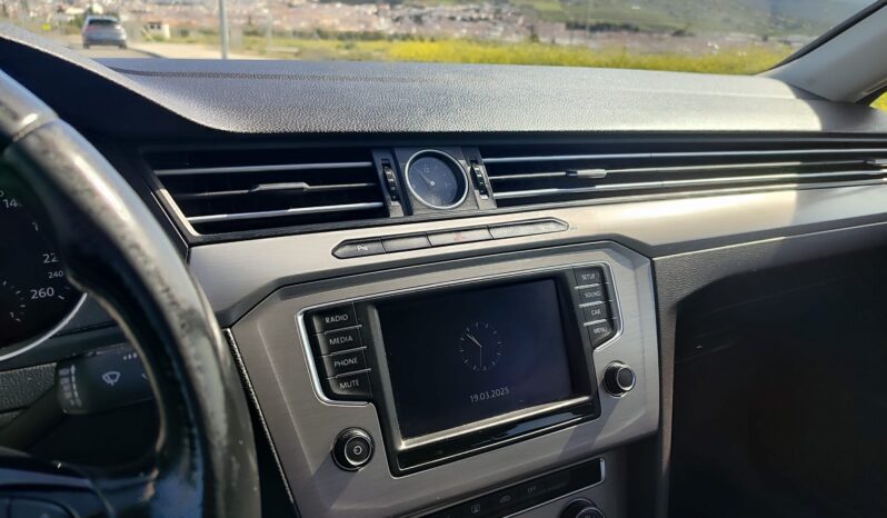 
								Volkswagen Passat 1.6 TDI Advance BMT 2015 – Particular full									