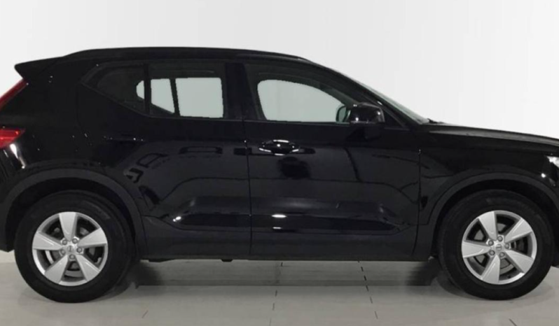 
								VOLVO XC40 1.5 T2 MOMENTUM CORE 129CV 2021 full									